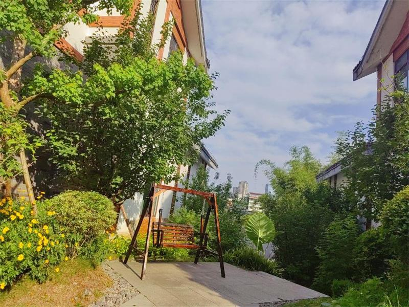 Blossom Hill Hotel Bazhong Enyang