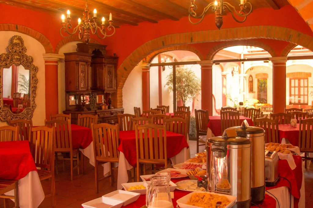 Hotel Monasterio
