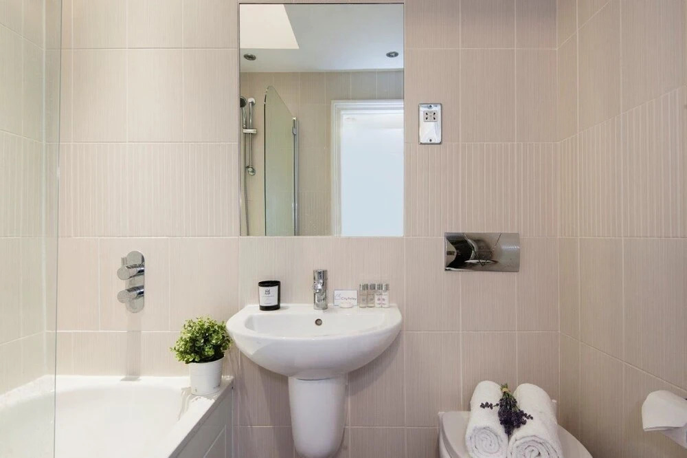 Spacious Albany Marylebone Apartment - AGS