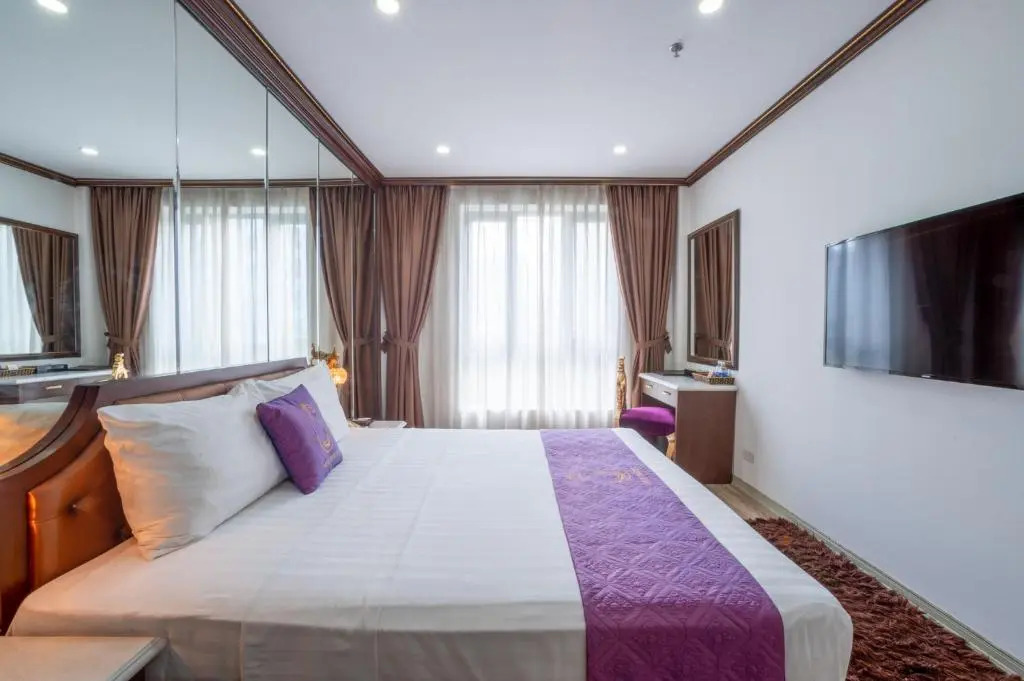 Suji Hotel