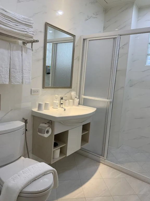 Joy Hotel