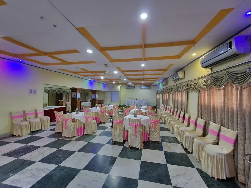 Orbit Hotel, Midnapore