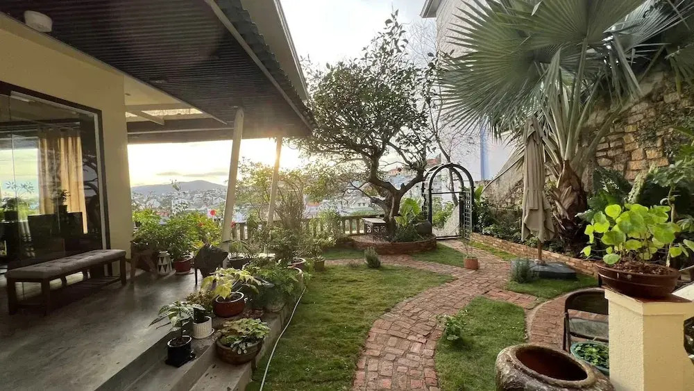 Pha boutique house