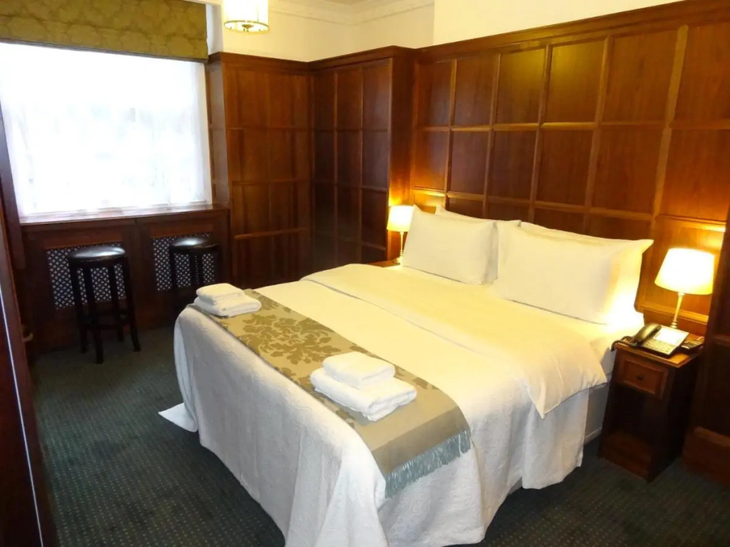 Regency House Hotel