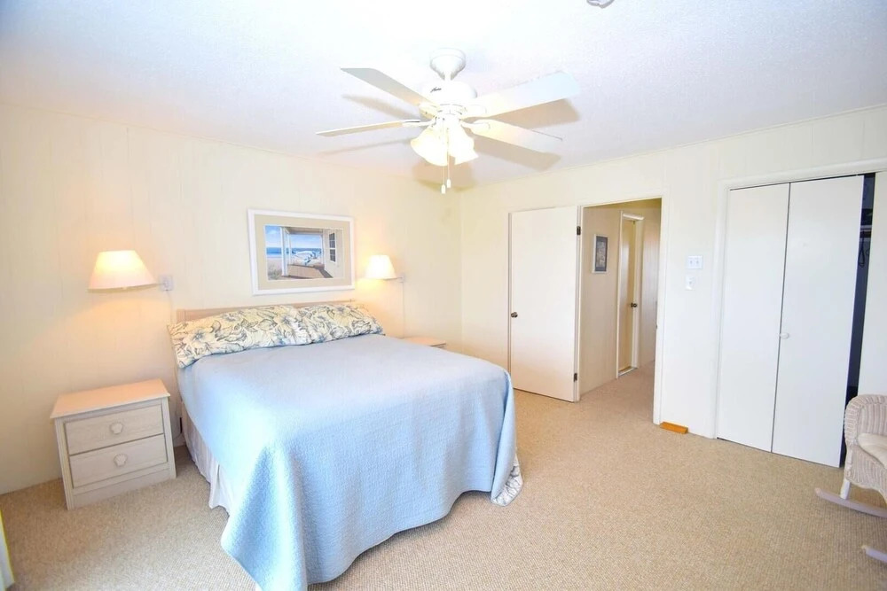 Vantage Point 5 2 Bedroom Townhouse by RedAwning