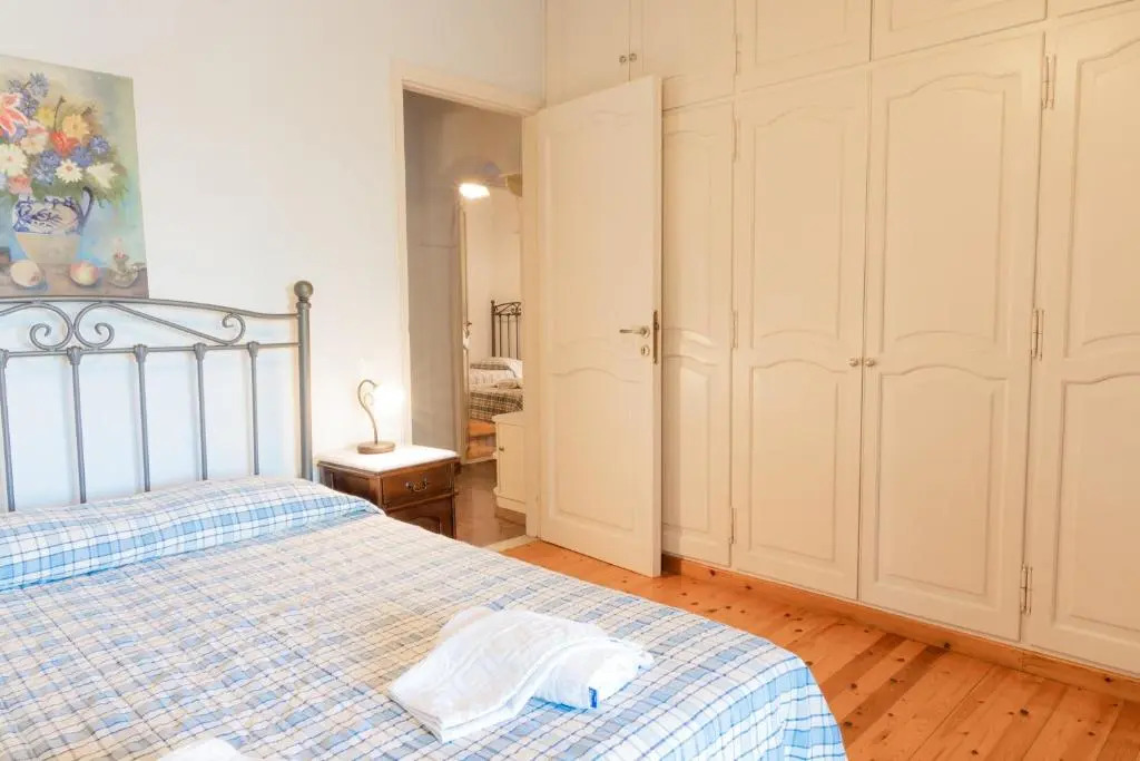 Villa Dimitris - just 600 meters away from the beach!!! by MediterraneanVillas