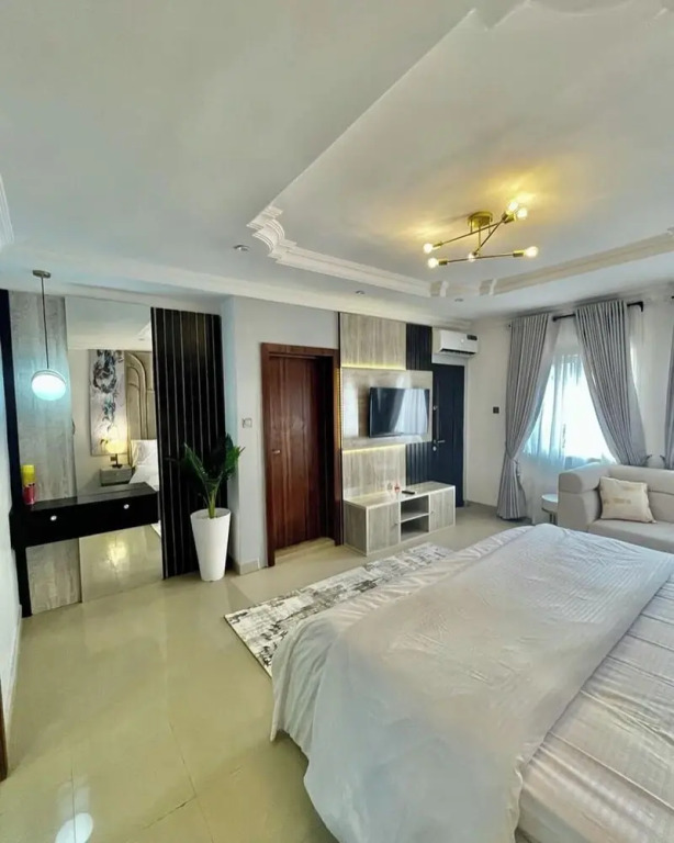 Stardust Apartments