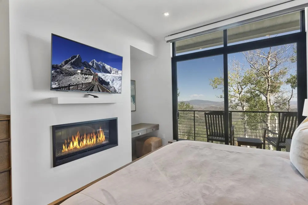 One Empire Pass at Deer Valley Resort - Three Bedroom Residence #402 3 Condo