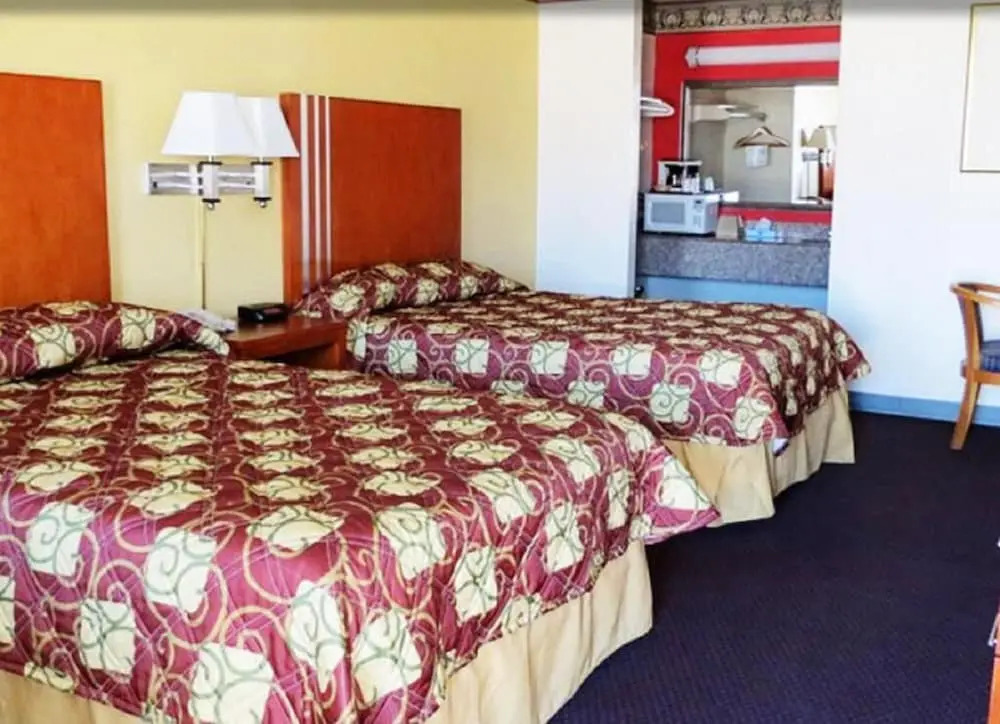 Winnie Inn Suites & RV Park