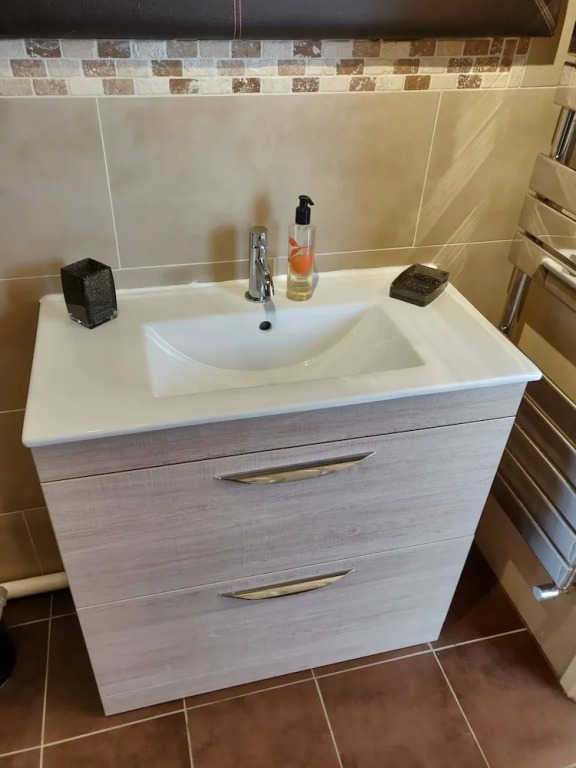 Waterfront House 3 BR Parking St Neots Town Centre