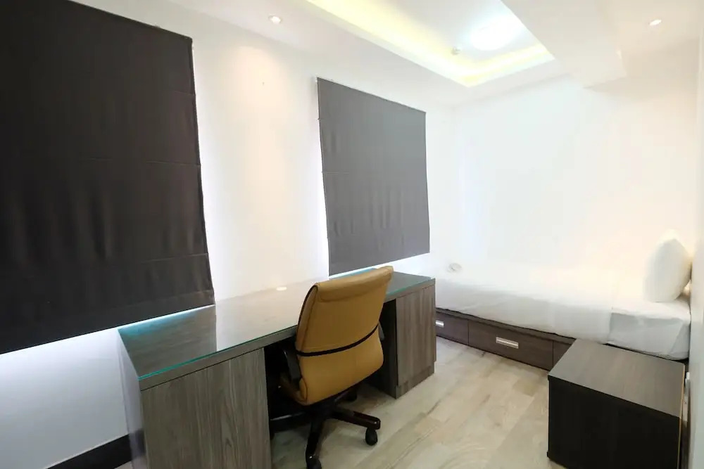 Spacious Apartment at Green Bay Pluit