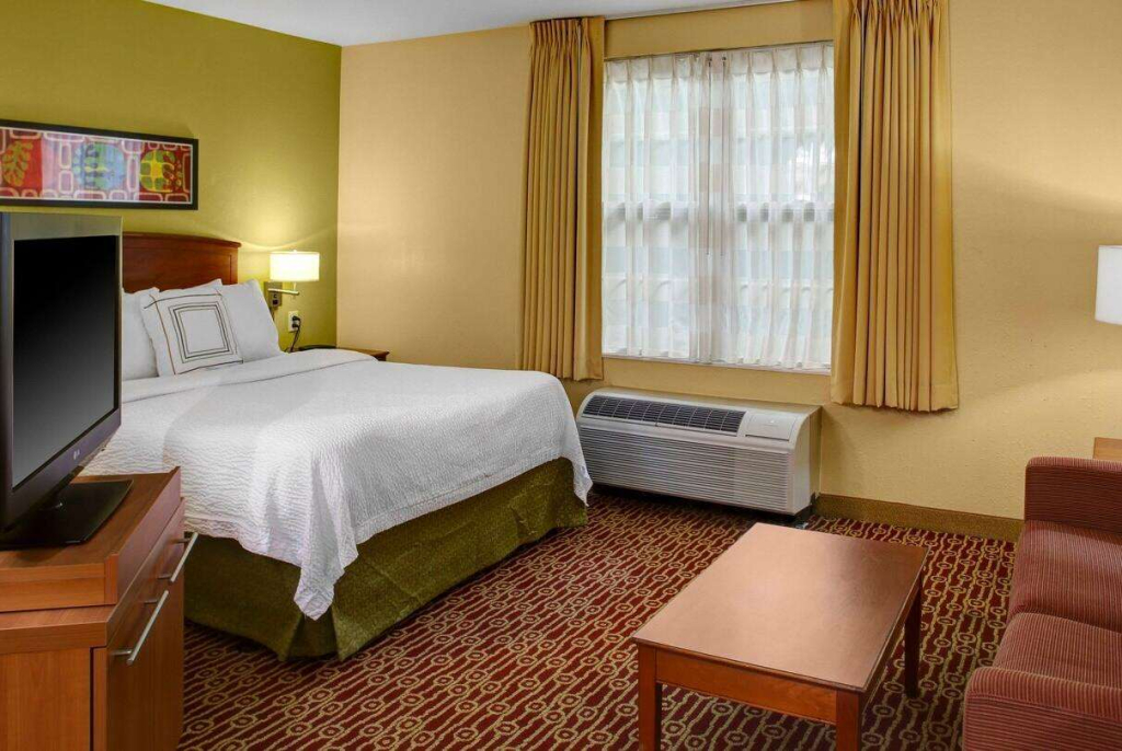 Hawthorn Extended Stay by Wyndham Cincinnati NE Mason