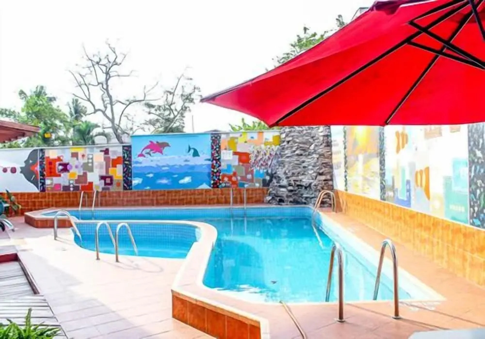 Maxlot Hotel