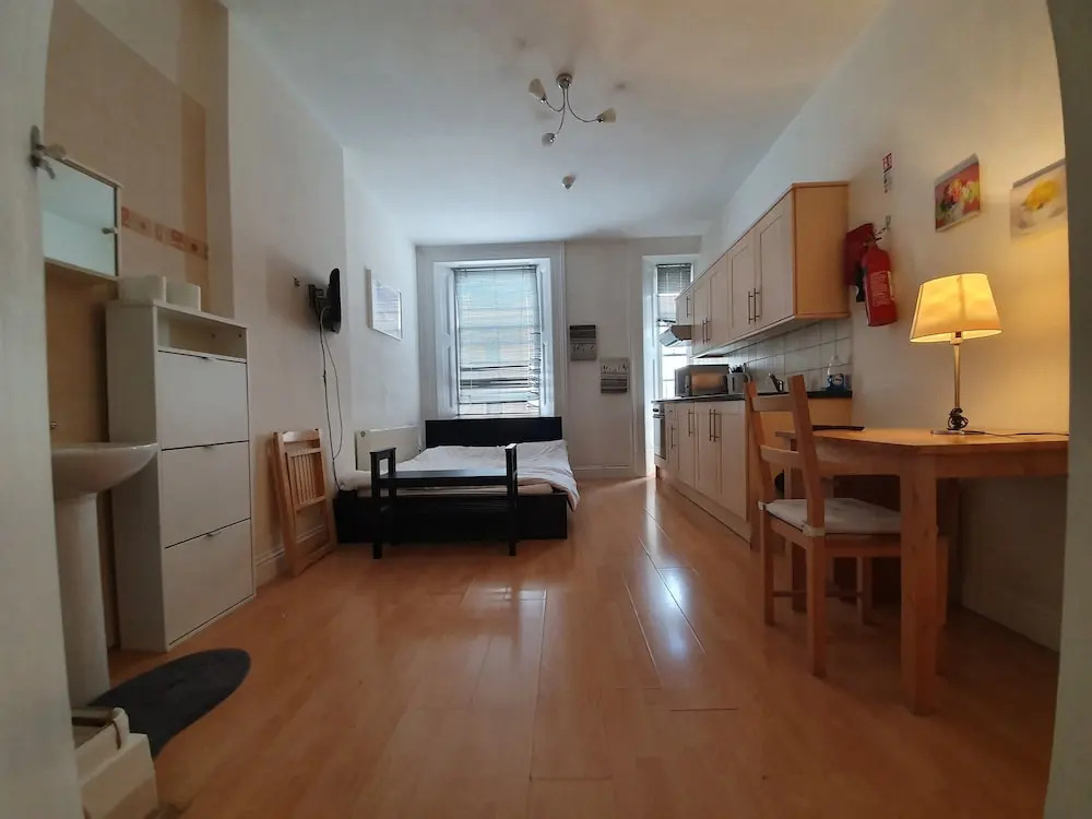 Studio Apartment in South Kensington 9