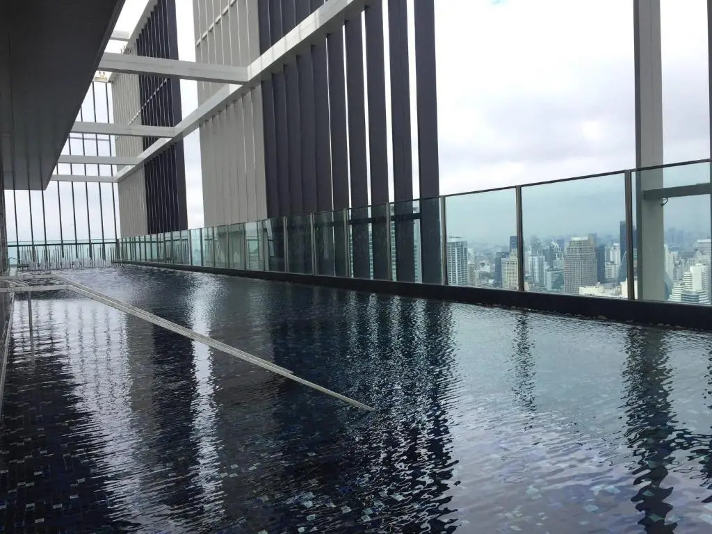 1br@bts E5,skytop Pool@50f,free Pocketwifi#213