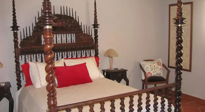 Agra das Rosas Guest House and Spa