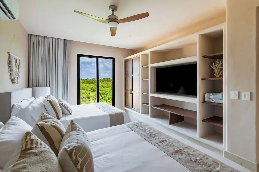 Artila Beach Condos, Isla Mujeres