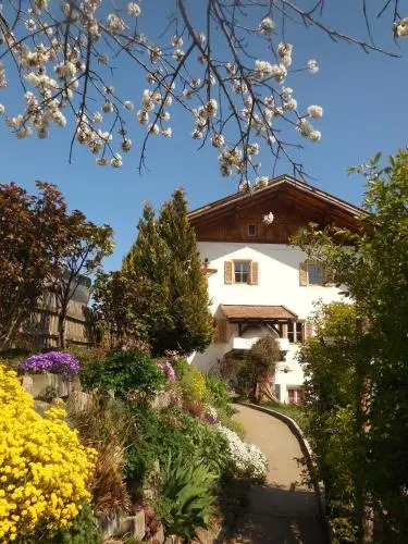 Schweiggerhof -Agriturismo- Farm Holidays