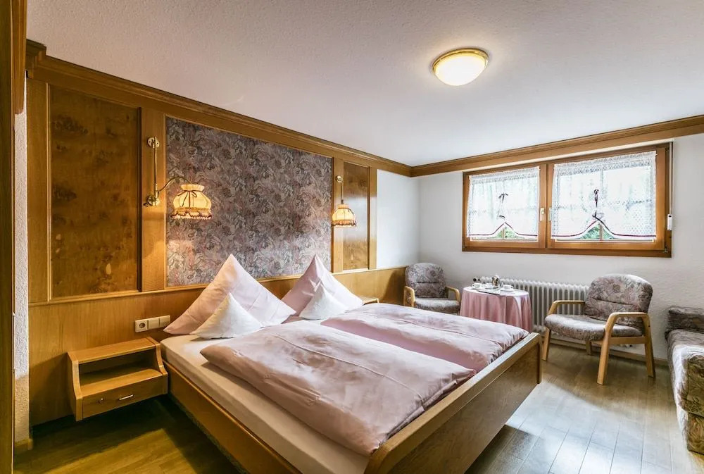Hotel Restaurant Krone & Wellness - Schopfheim