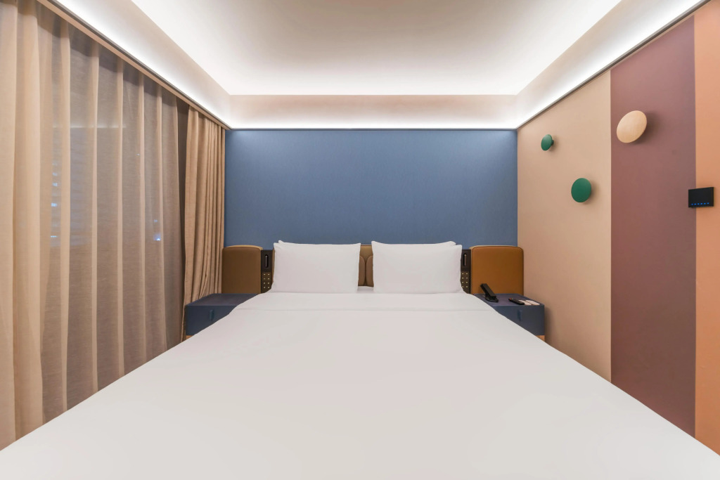ELITE International Hotel Taikoo Hui Plaza Gangding Metro Station Branch