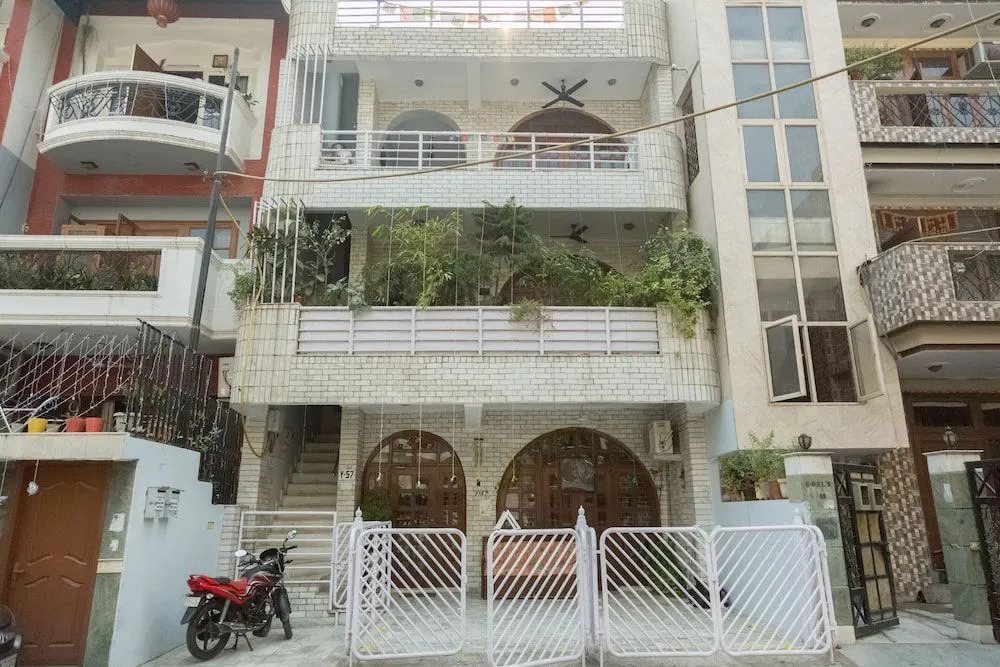 Under My Roof Hauz Khas