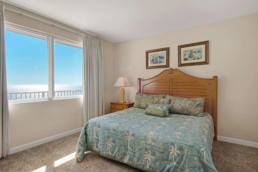 1512 Shores of Panama