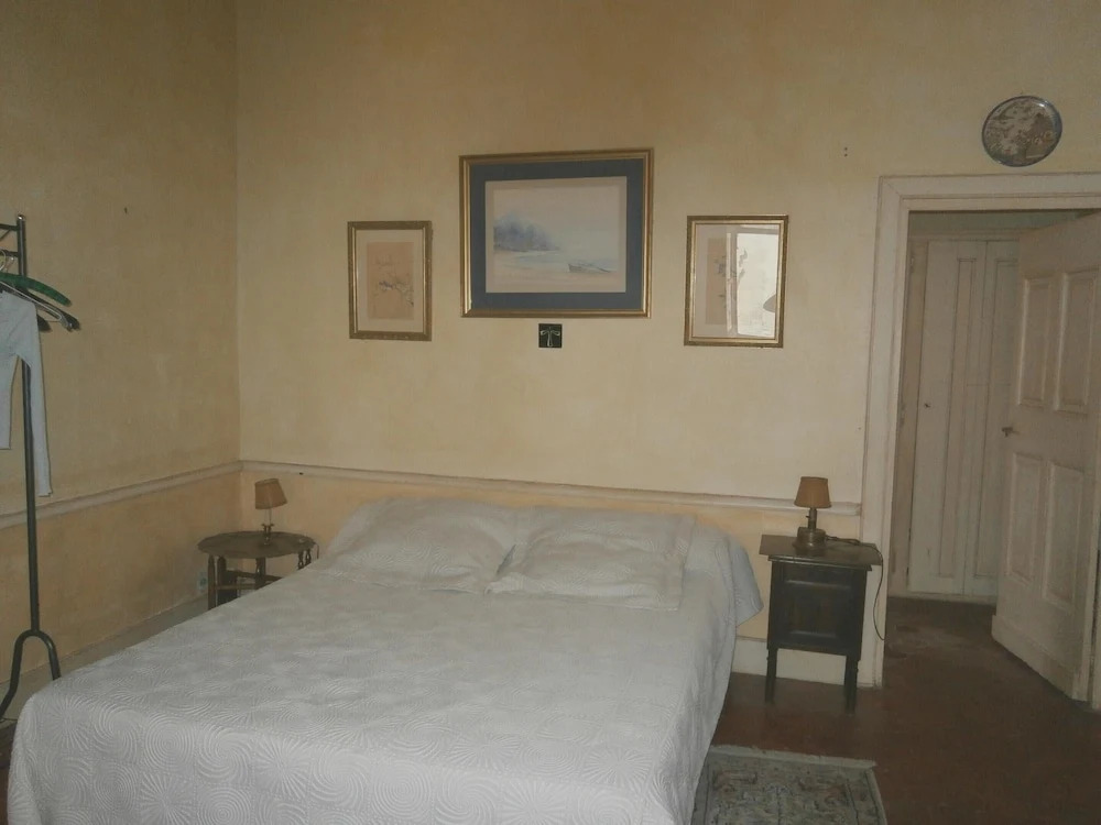 House With 4 Bedrooms in Tarascon, With Wonderful Mountain View and Enclosed Garden