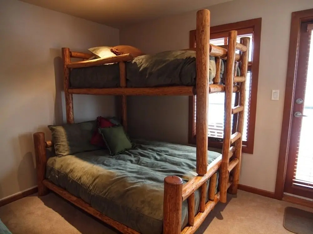 Mountain Town Properties Grey Wolf 5