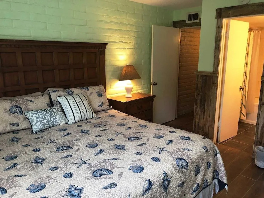 Sea Escape - 2 Br Condo