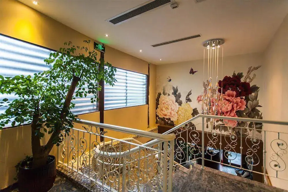 Shenanbei Boutique Hotel