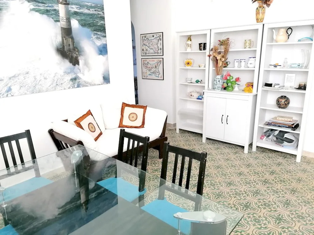 Apartment with 2 Bedrooms in Alcamo Marina, with Wonderful Sea View, Shared Pool, Furnished Terrace - 200 M From the Beach
