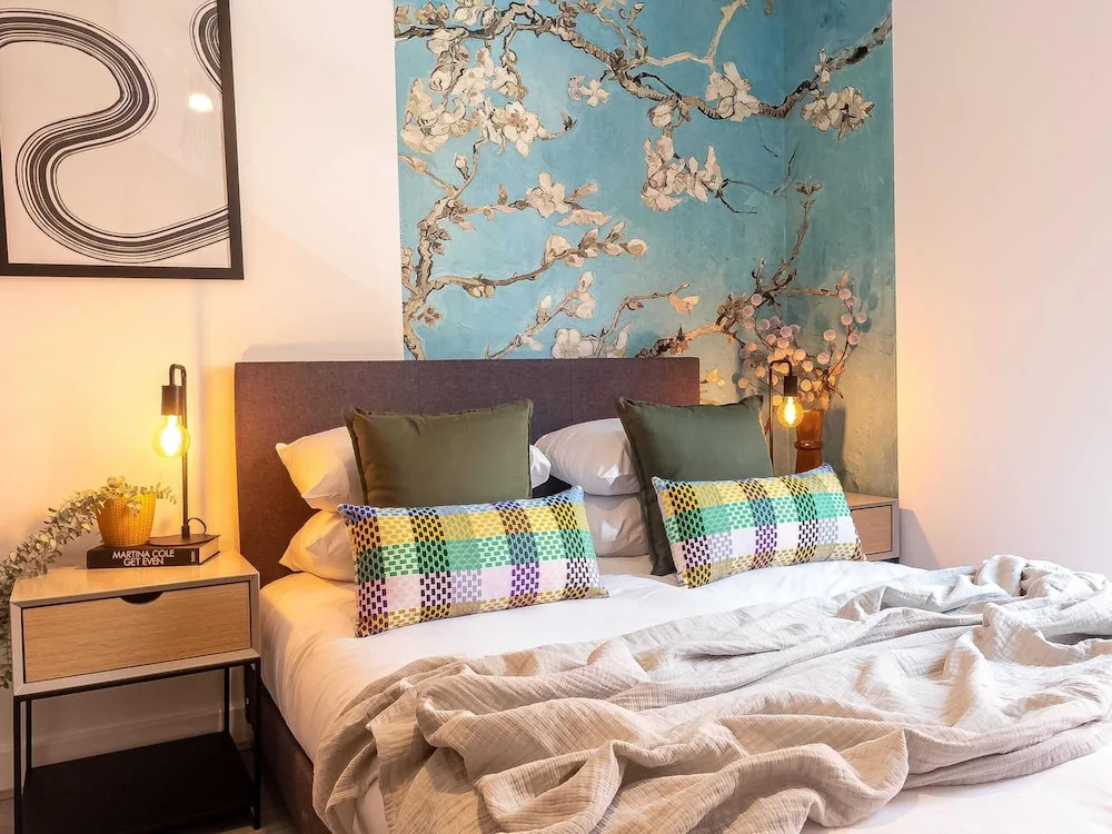 One Bed Apartment Gem Steps to City by Belvilla