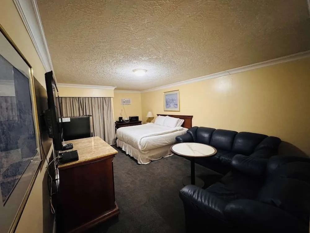 Island Travel Inn