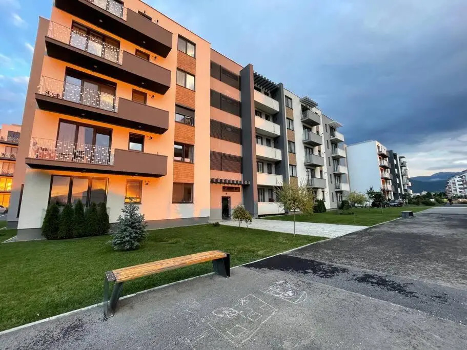 Minimalist Studio Apartment Brașov