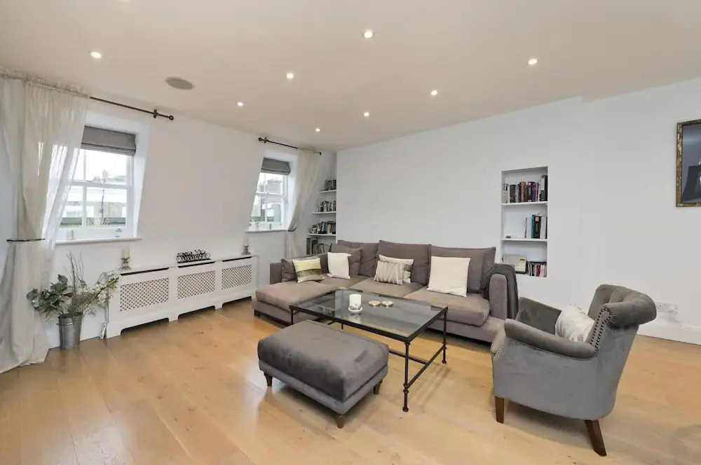 Fantastic 2bed Flat With Private Roof Terrace