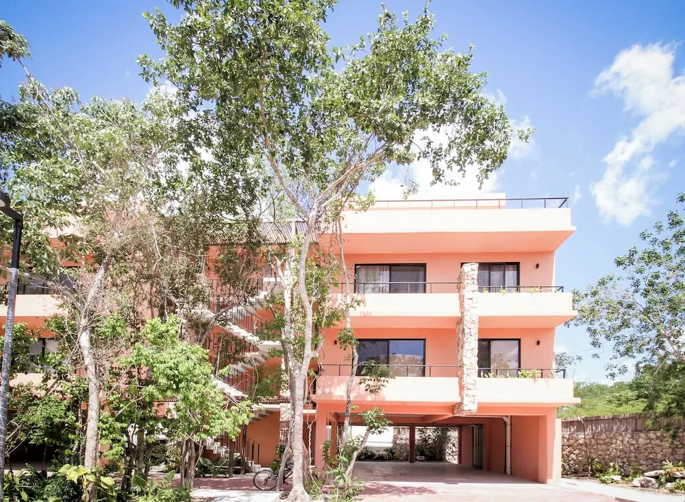 Private & Exclusive Apt Garden pool