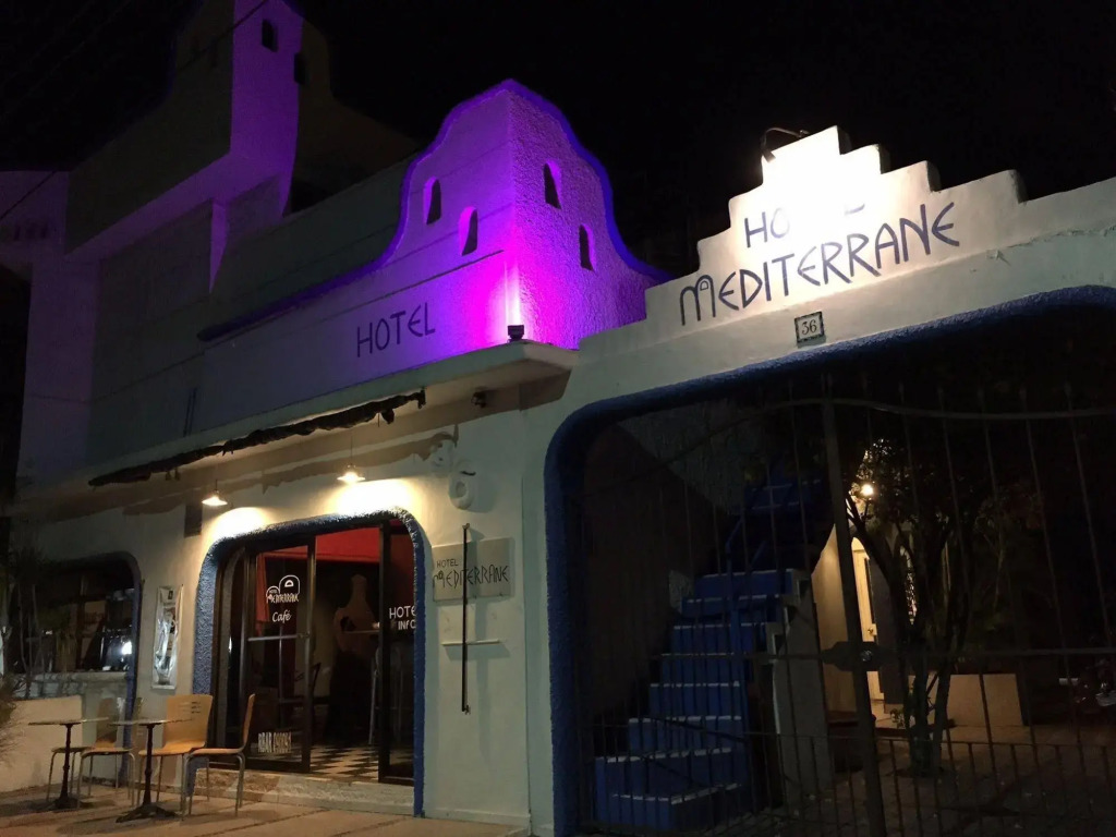 Hotel Allende