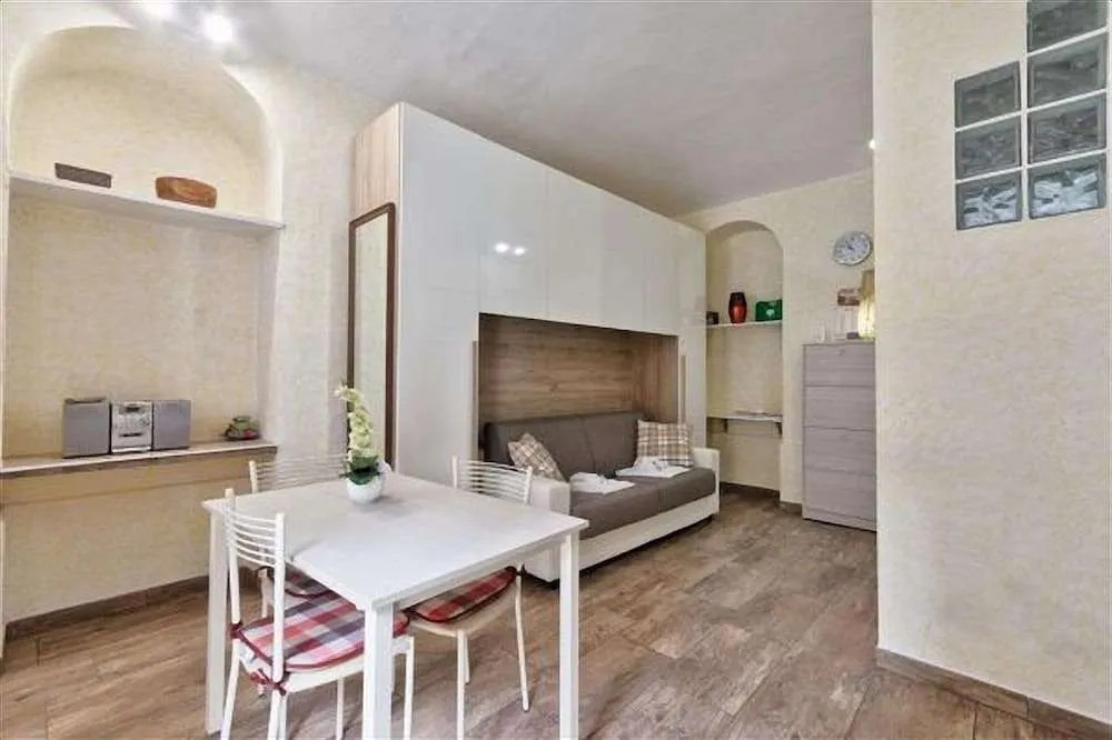 Aurora Cozy Studio