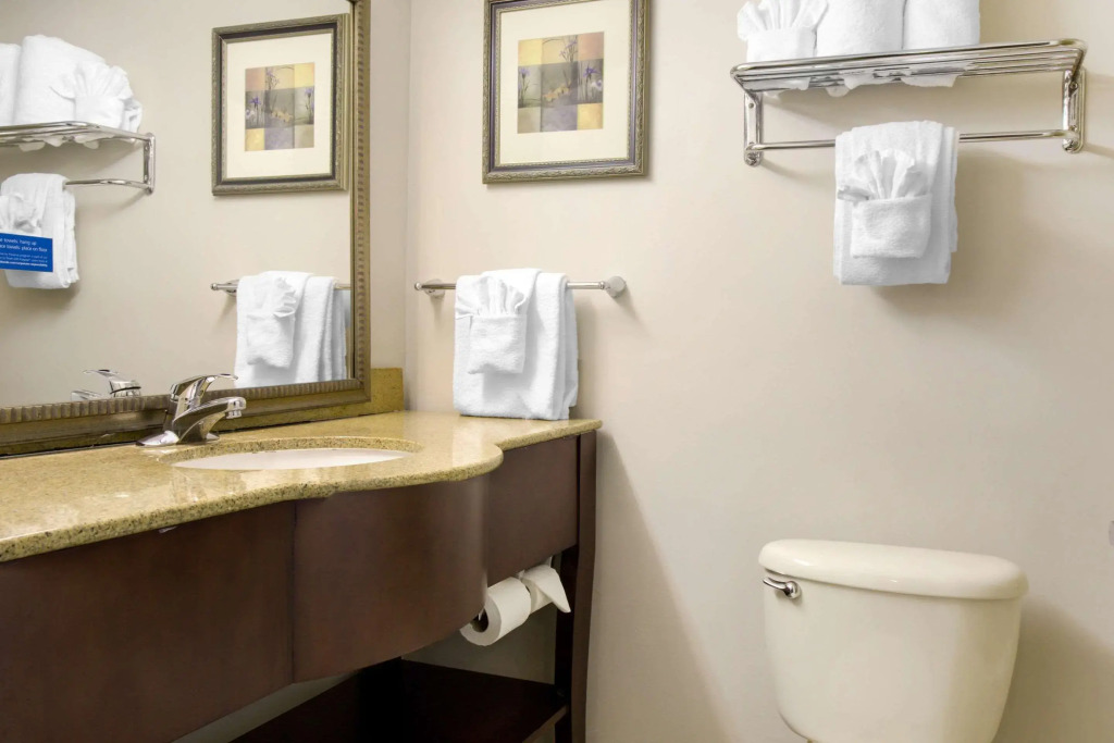 Clarion Hotel Orlando International Airport