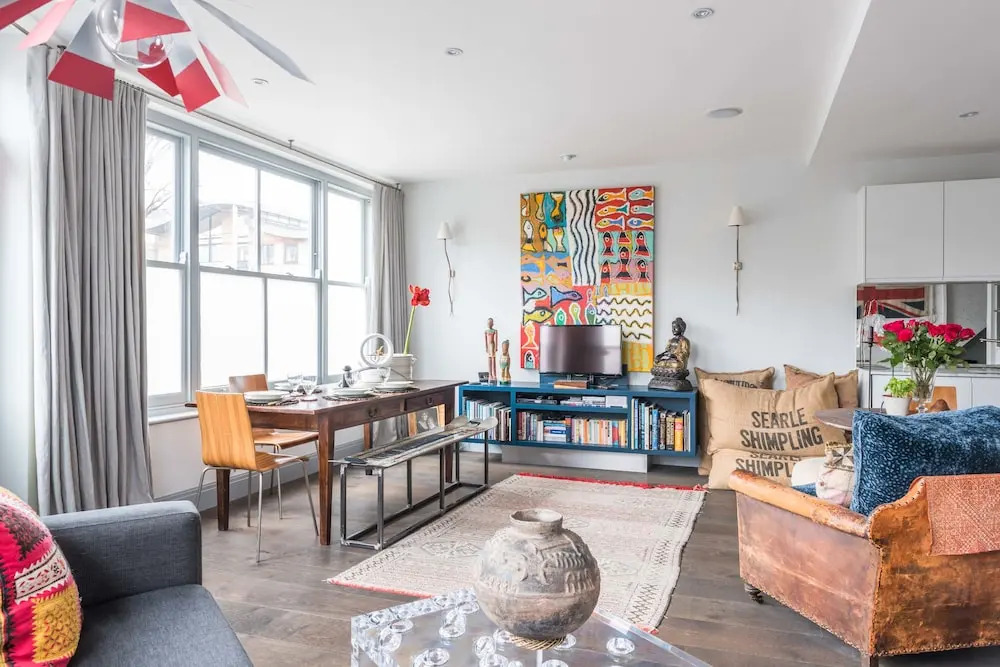 Classic Hammersmith Home by Ravenscourt Park