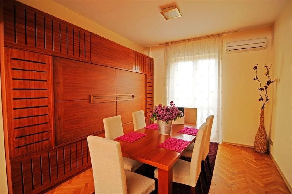 Butterfly Apartment