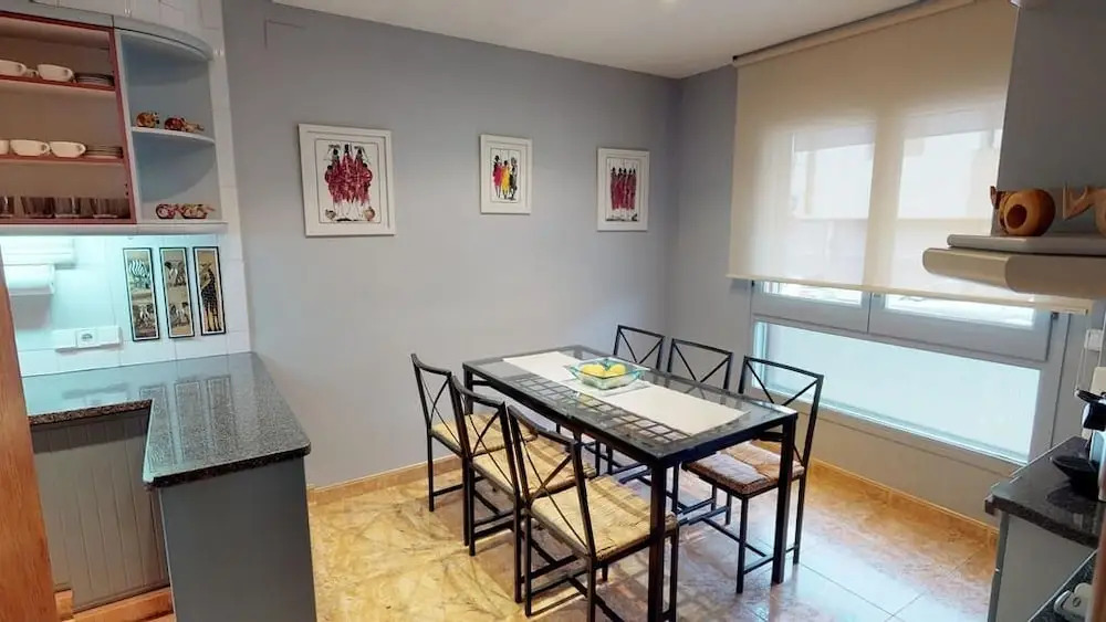 HOUSE OF JOY , CASA EN BANYOLES