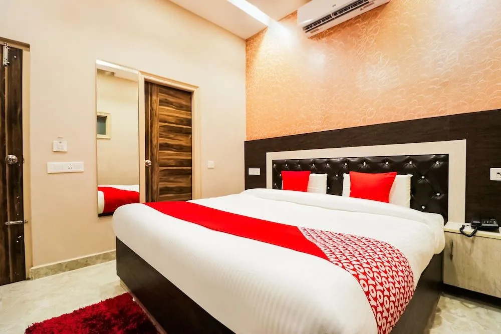 Oyo 61261 Hotel Z