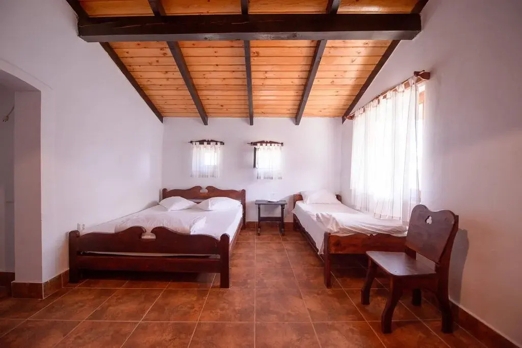 CASA DOBROGEANA Corbu cm