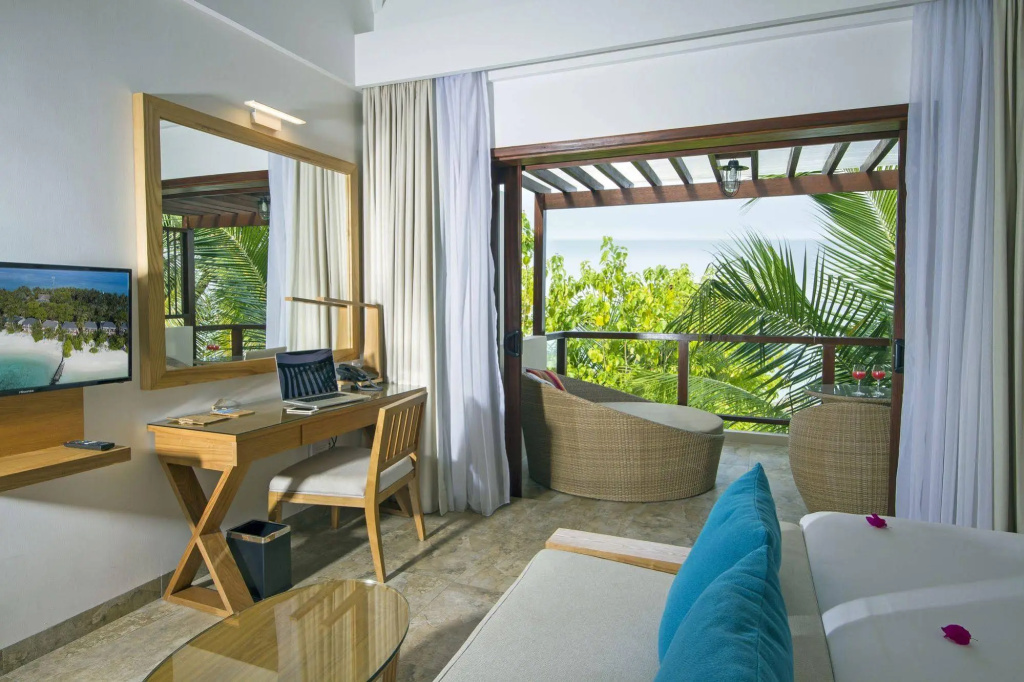 Summer Island Maldives