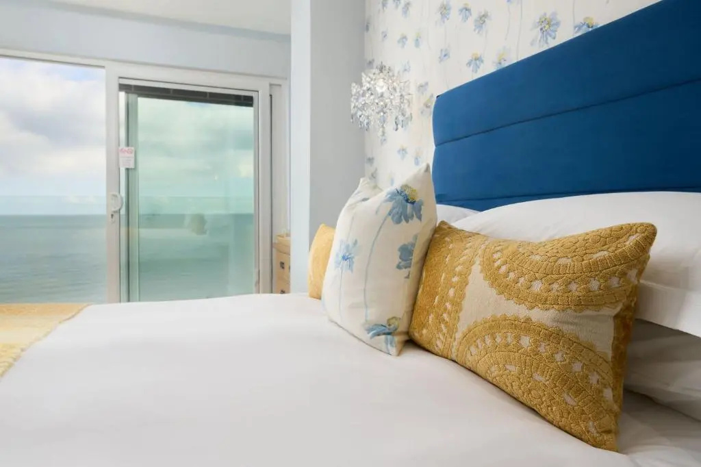 Channel View Boutique Hotel