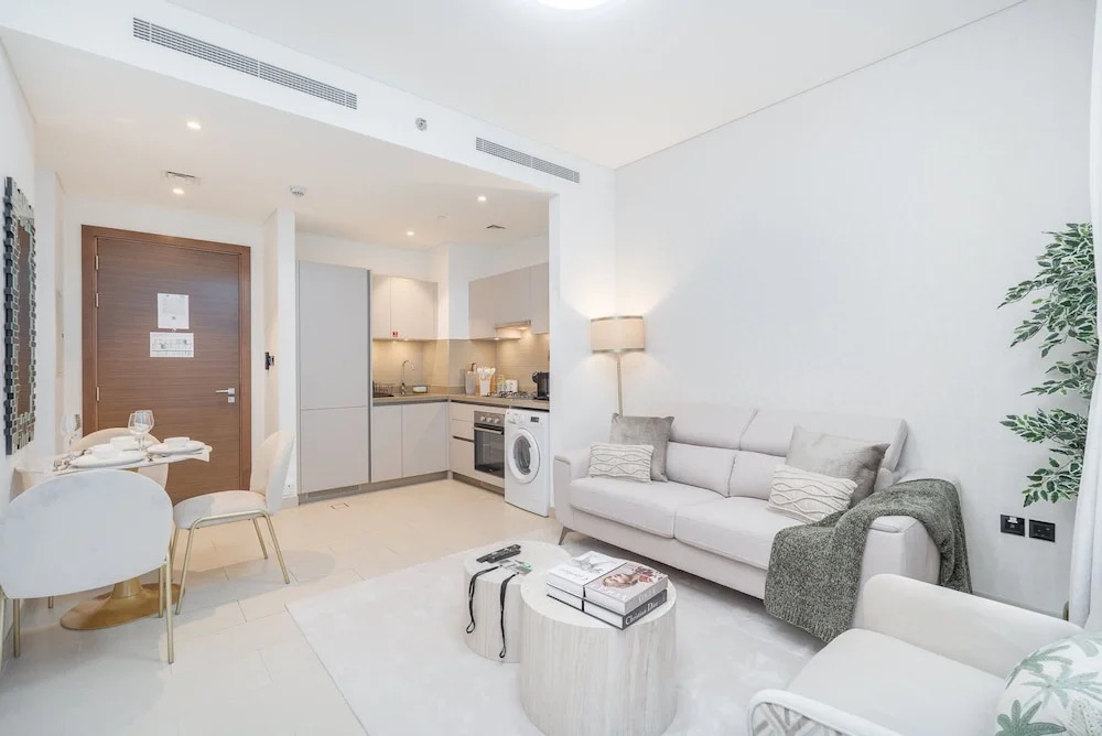 Lavish 1BR Apartment in Sobha Creek Vistas Reserve