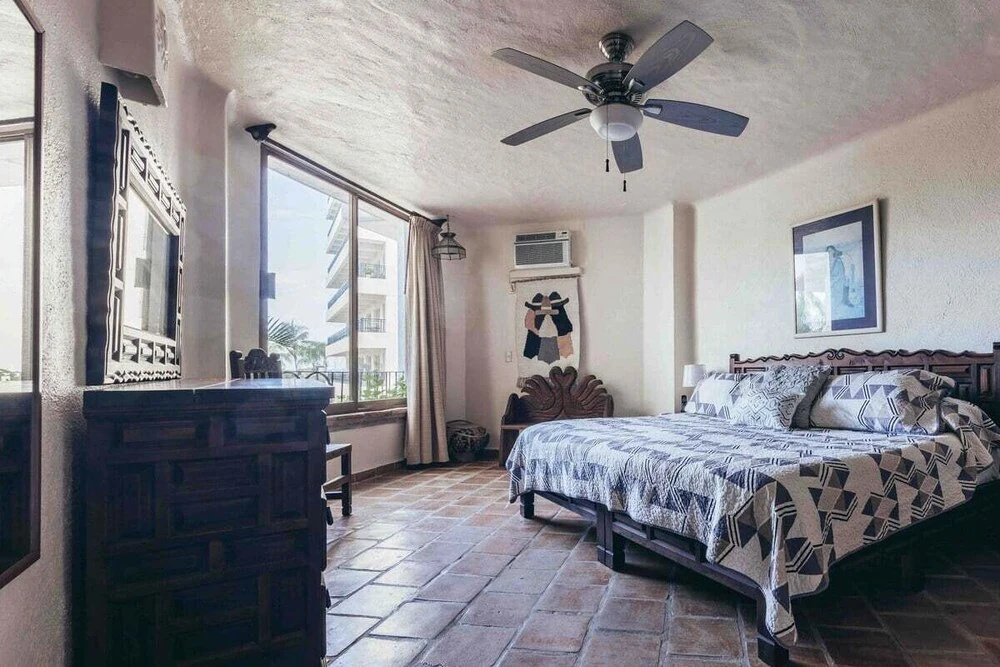 Ocean View 2Br Condo-balcony-beach-pool - 206