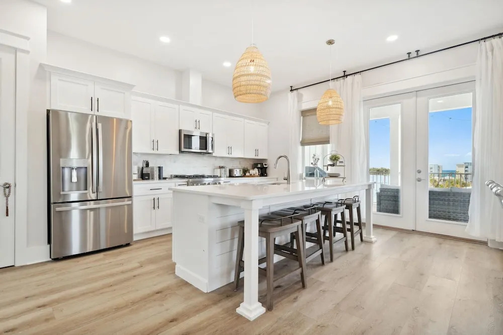 Grand Retreat II: 4br, 5ba, Sleeps 15. Private Pool. Your Perfect Escape!