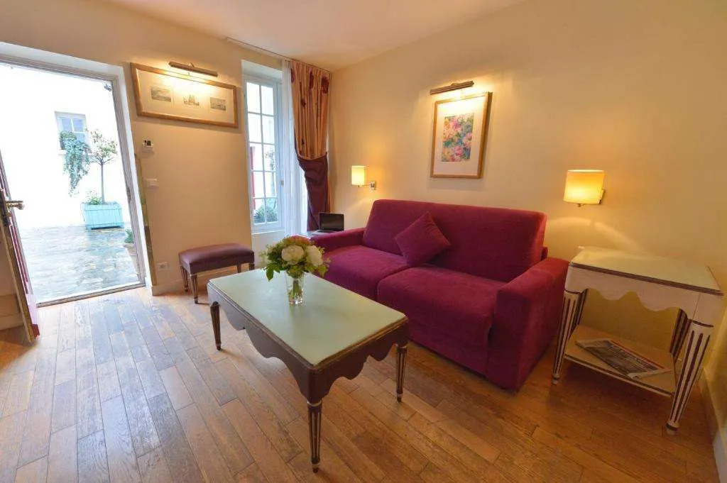 Hotel Suites Unic Renoir Saint-Germain